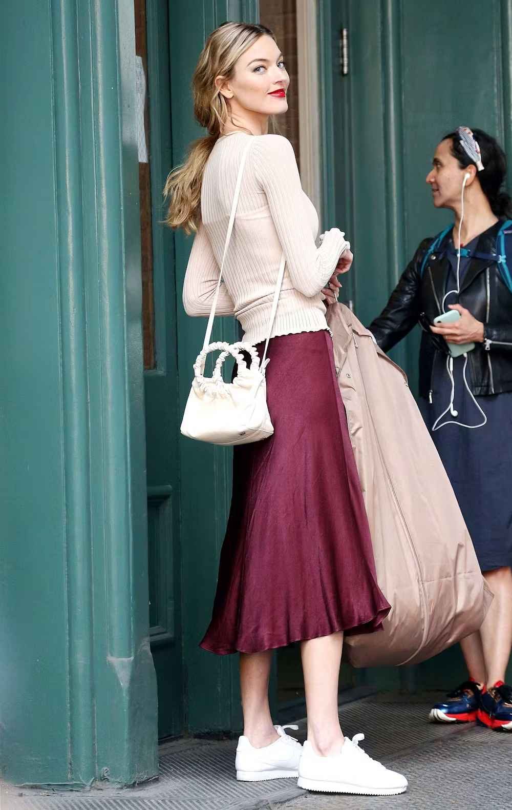 Hip length skirt